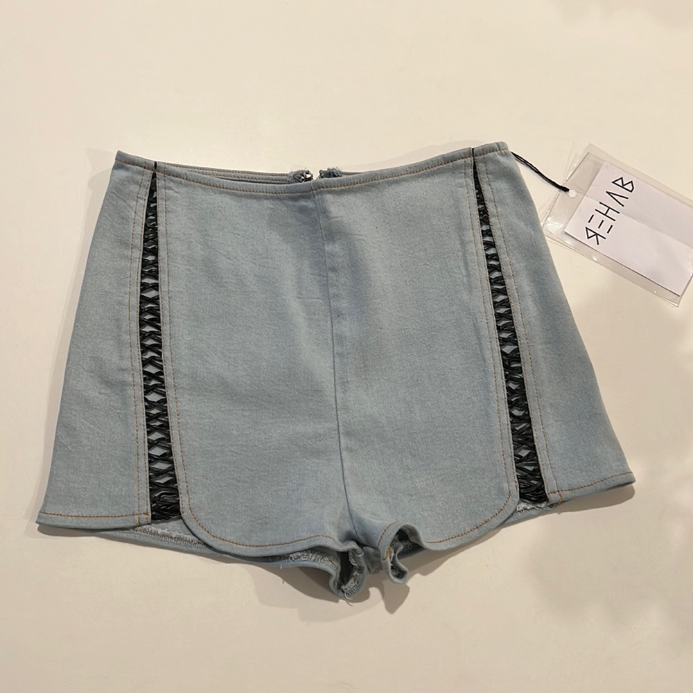 New Rehab Jean Shorts Size Medium